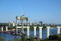 Geometrisch anspruchsvoller Doppel-Pylon wirtschaftlich geschalt)