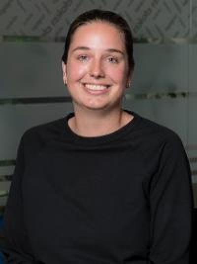 Dam Josephine Foght Feld