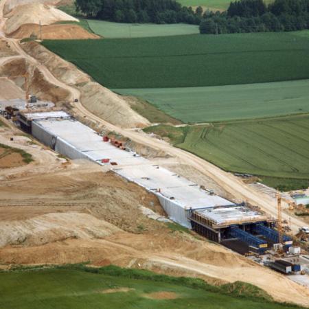 Unterflurtrasse Steinhaus