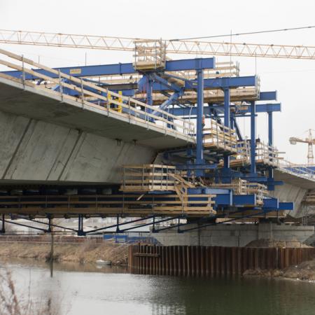 Most na rýchlostnej ceste R1 pri Nitre