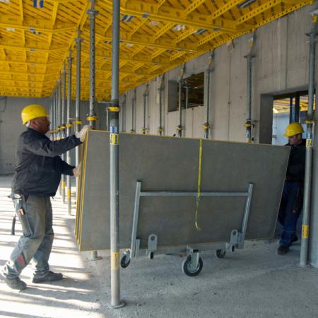 Le DekDrive s'adapte à toutes les largeurs de portes. HTL St. Pölten Autriche