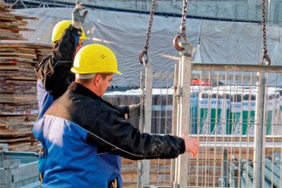 Geordnete Rücknahme der Mietschalung.