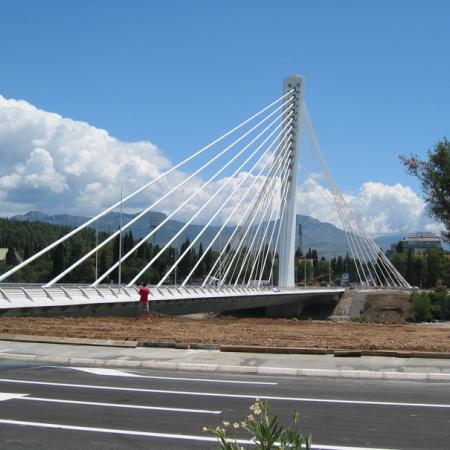 Millennium Pylon híd