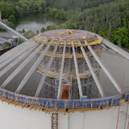 Silo Cementárny v Mokré