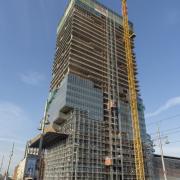 Das derzeit höchste Gebäude Berlins, der EDGE East Side Tower (142 m), wurde in nur 20 Monaten auf seine finale Gebäudehöhe gebracht. 
<br />
Foto: Doka
<br />
