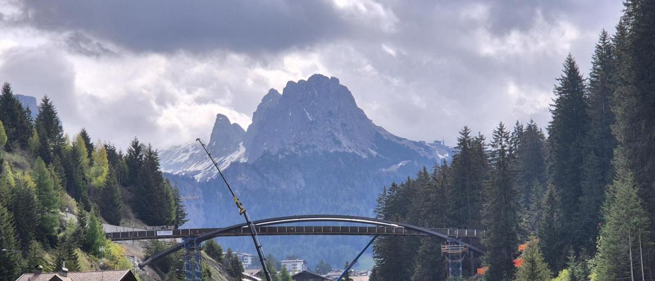 Ciclabile Rodaval: UniKit Doka al servizio di una passerella ciclopedonale da 80 metri in Val Gardena