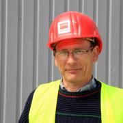 Polier Wilfried Welzel ist von der Zusammenarbeit mit dem Schalungslieferanten Doka überzeugt. Foto: Doka