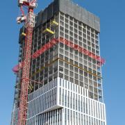 Im Wochentakt ging es 124 Meter im Frankfurter Europaviertel nach oben. Wichtigste Nutzer im Europa-Allee-Tower werden die Sparda-Bank, die Messe Frankfurt sowie die ATLANTIC Hotel Gruppe sein. Copyright: Doka
