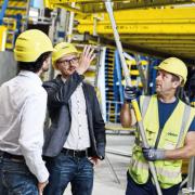Im Schalungs-Praktikum trainieren Baufachleute, auf der Baustelle bessere Ergebnisse zu erzielen, Arbeitszeit zu sparen und enge Termine zuverlässig zu halten.