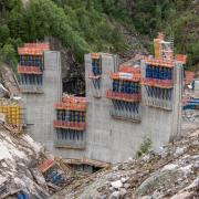 Using Dam formwork D35, for the first time it is possible to form blocks that are 5 m high. With this standard system Doka is able to meet the requirements of this project without special constructions or additional measures.