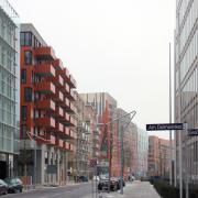 Die westliche HafenCity ist bereits fertiggestellt  und die Dynamik des neuen Stadtteils deutlich spürbar.