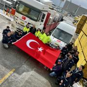 Törökország és Szíria földrengés károsultjainak támogatása az Umdasch és a Doka cégcsoport által.