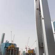 Tvillingtornen reser sig mot himlen för att nå sin slutgiltiga höjd på 185 m över Doha, Qatar. De kommer hysa ett lyxhotell och kontor. 