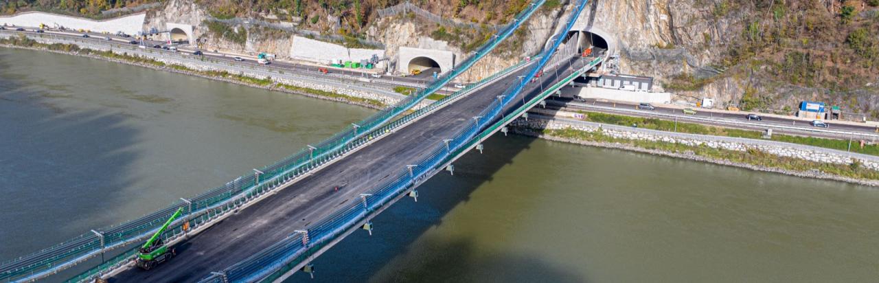 Danube River Bridge project showcases the power of Doka as a single source for supporting complex construction