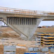 As Consolas standard do ‘kit construção’ da Doka permite a betonagem de bordaduras de tabuleiro com grande precisão.