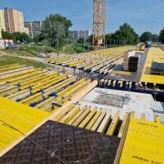 Predĺženie petržalskej električkovej trate - realizácia mostovky pomocou Doka-debnenia 