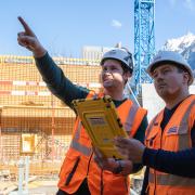 Site manager Christian Häni (left) and BIM manager Stijepan Ljubicic (right) from STRABAG AG discus the next concreting section.