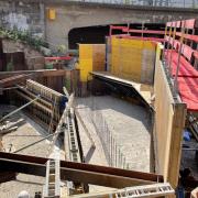 Schalung mit Doka-Formholzkästen für die Widerlager vor deren Betonage... (Copyright: Doka)
<br />
