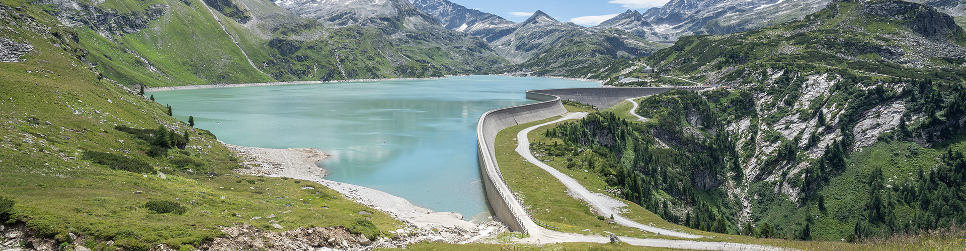 Stromversorgung auf Schiene